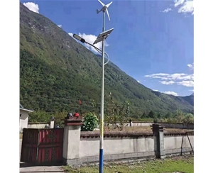 固原壁挂太阳能路灯生产厂家